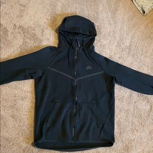 Black Nike tech fleece hoodie